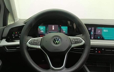 Volkswagen Golf VIII, 2024 год, 1 850 000 рублей, 15 фотография
