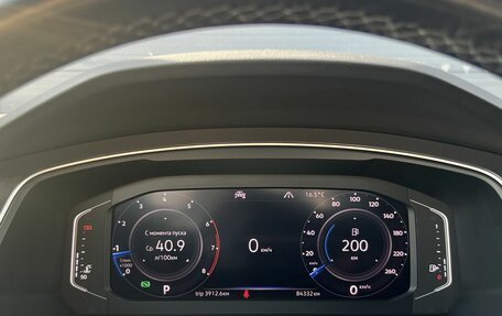 Volkswagen Tiguan II, 2019 год, 2 790 000 рублей, 19 фотография
