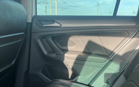 Volkswagen Tiguan II, 2019 год, 2 790 000 рублей, 22 фотография