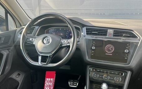 Volkswagen Tiguan II, 2019 год, 2 790 000 рублей, 16 фотография