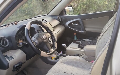 Toyota RAV4, 2006 год, 1 000 000 рублей, 10 фотография