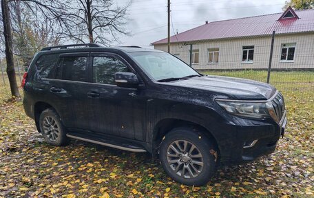 Toyota Land Cruiser Prado 150 рестайлинг 2, 2018 год, 4 800 000 рублей, 3 фотография