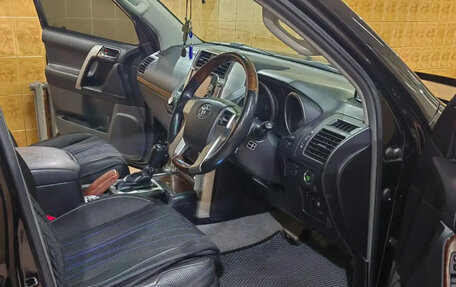 Toyota Land Cruiser Prado 150 рестайлинг 2, 2012 год, 2 930 000 рублей, 10 фотография