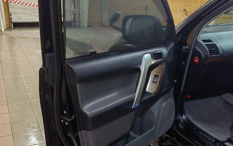 Toyota Land Cruiser Prado 150 рестайлинг 2, 2012 год, 2 930 000 рублей, 11 фотография