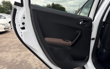 Peugeot 2008 II, 2014 год, 797 000 рублей, 18 фотография