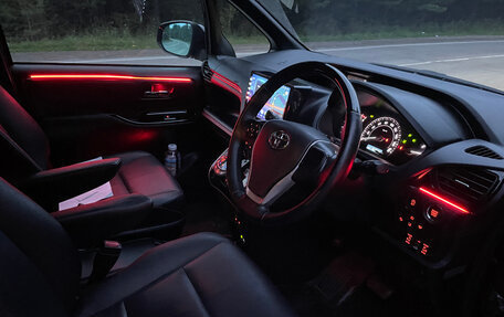 Toyota Esquire I, 2017 год, 2 850 000 рублей, 4 фотография