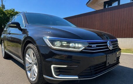 Volkswagen Passat B8 рестайлинг, 2016 год, 1 750 000 рублей, 2 фотография