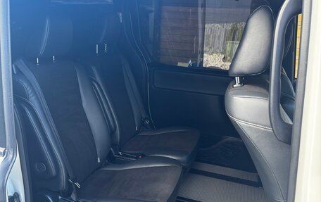 Toyota Noah III, 2019 год, 2 400 000 рублей, 6 фотография