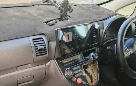 Toyota Wish II, 2003 год, 555 000 рублей, 3 фотография