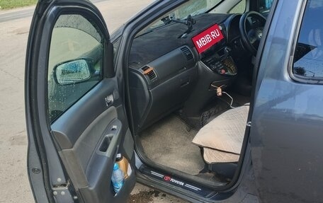 Toyota Wish II, 2003 год, 555 000 рублей, 2 фотография