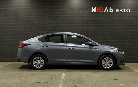 Hyundai Solaris II рестайлинг, 2017 год, 1 100 000 рублей, 4 фотография