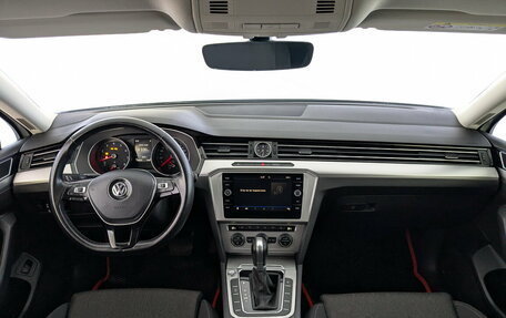 Volkswagen Passat B8 рестайлинг, 2019 год, 2 190 000 рублей, 25 фотография