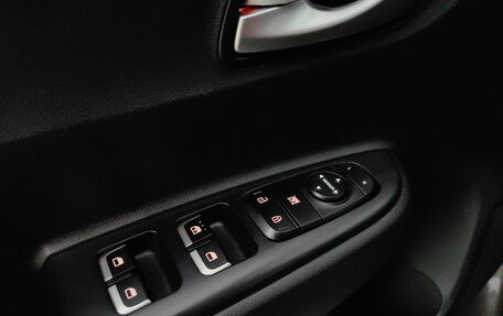 KIA Rio IV, 2019 год, 1 349 000 рублей, 23 фотография