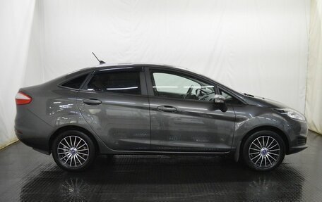 Ford Fiesta, 2016 год, 850 000 рублей, 4 фотография