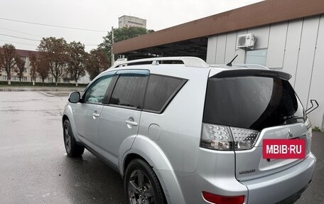 Mitsubishi Outlander III рестайлинг 3, 2007 год, 399 000 рублей, 2 фотография