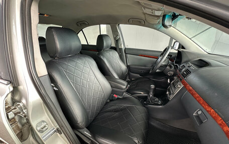 Toyota Avensis III рестайлинг, 2006 год, 580 000 рублей, 13 фотография