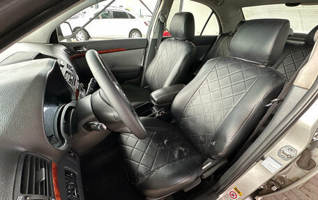 Toyota Avensis III рестайлинг, 2006 год, 580 000 рублей, 10 фотография