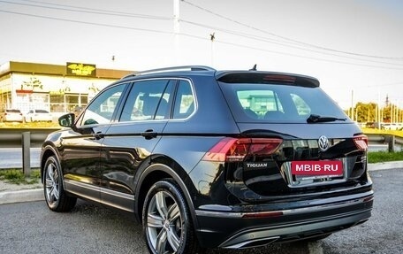 Volkswagen Tiguan II, 2017 год, 2 498 000 рублей, 5 фотография