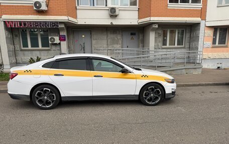 Chevrolet Malibu IX, 2022 год, 14 500 000 рублей, 3 фотография