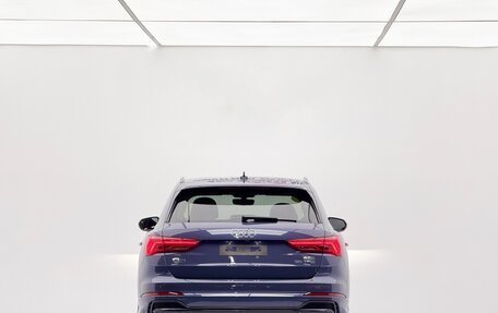 Audi Q3, 2022 год, 2 350 000 рублей, 6 фотография