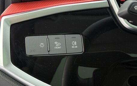 Audi Q3, 2022 год, 2 350 000 рублей, 18 фотография