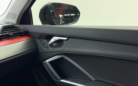 Audi Q3, 2022 год, 2 350 000 рублей, 21 фотография