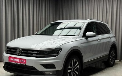 Volkswagen Tiguan II, 2019 год, 2 499 000 рублей, 1 фотография