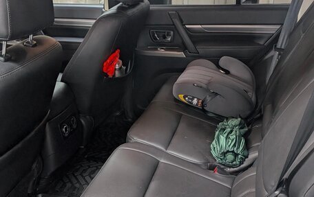 Mitsubishi Pajero IV, 2021 год, 4 200 000 рублей, 7 фотография