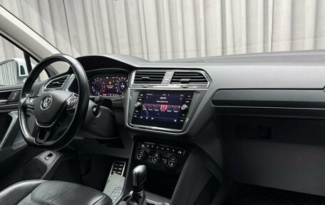 Volkswagen Tiguan II, 2019 год, 2 499 000 рублей, 10 фотография