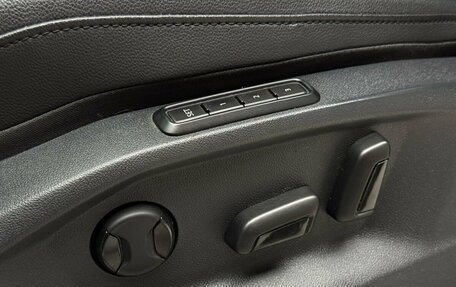 Volkswagen Tiguan II, 2019 год, 2 499 000 рублей, 16 фотография