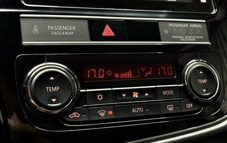 Mitsubishi Outlander III рестайлинг 3, 2019 год, 2 149 000 рублей, 19 фотография