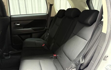 Mitsubishi Outlander III рестайлинг 3, 2019 год, 2 149 000 рублей, 28 фотография