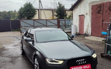 Audi A4, 2014 год, 1 550 000 рублей, 2 фотография