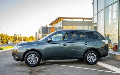Mitsubishi Outlander III рестайлинг 3, 2014 год, 1 568 000 рублей, 4 фотография