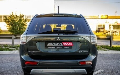 Mitsubishi Outlander III рестайлинг 3, 2014 год, 1 568 000 рублей, 6 фотография