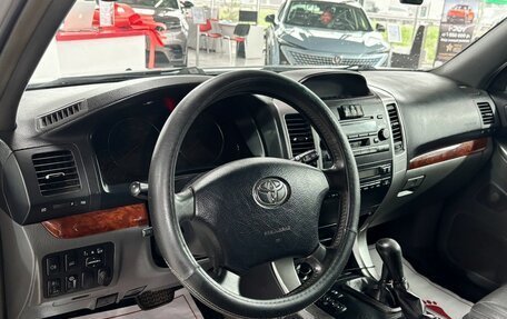 Toyota Land Cruiser Prado 120 рестайлинг, 2004 год, 1 235 000 рублей, 8 фотография