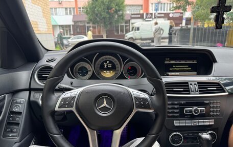 Mercedes-Benz C-Класс, 2011 год, 1 300 000 рублей, 8 фотография