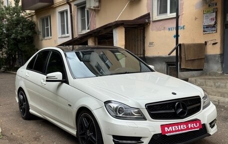 Mercedes-Benz C-Класс, 2011 год, 1 300 000 рублей, 3 фотография