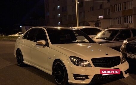 Mercedes-Benz C-Класс, 2011 год, 1 300 000 рублей, 9 фотография