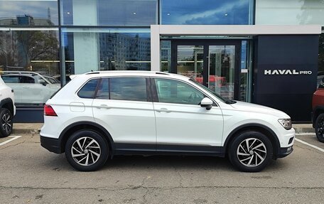 Volkswagen Tiguan II, 2018 год, 2 309 000 рублей, 4 фотография