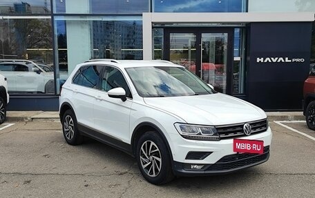 Volkswagen Tiguan II, 2018 год, 2 309 000 рублей, 3 фотография
