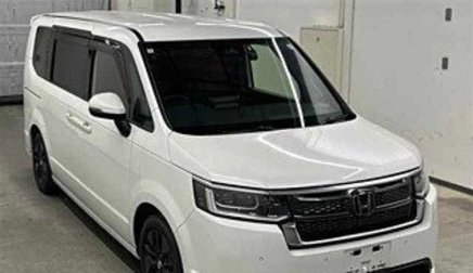 Honda Stepwgn, 2022 год, 2 800 000 рублей, 1 фотография