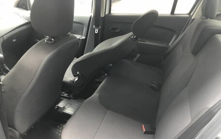 Renault Logan II, 2018 год, 673 000 рублей, 11 фотография
