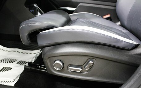 Geely Atlas, 2024 год, 2 370 000 рублей, 19 фотография