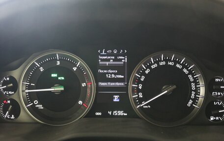 Toyota Land Cruiser 200, 2016 год, 7 500 000 рублей, 12 фотография