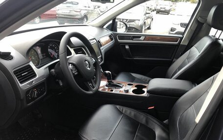 Volkswagen Touareg III, 2010 год, 1 950 000 рублей, 9 фотография