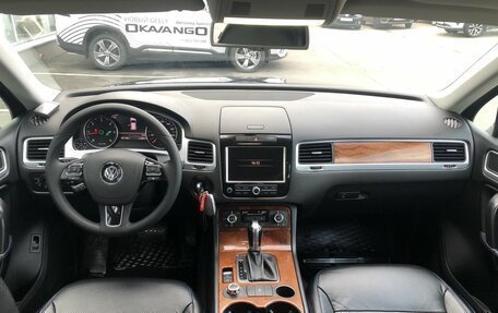Volkswagen Touareg III, 2010 год, 1 950 000 рублей, 10 фотография