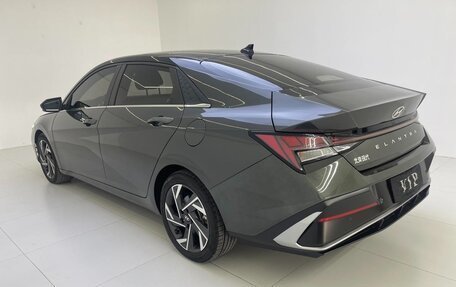 Hyundai Elantra, 2022 год, 1 180 000 рублей, 4 фотография