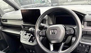 Honda Stepwgn, 2022 год, 2 800 000 рублей, 4 фотография