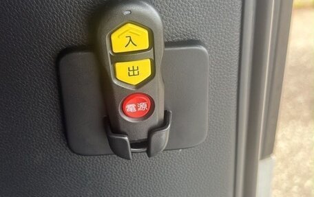 Honda Stepwgn, 2022 год, 2 800 000 рублей, 15 фотография